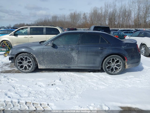 Chrysler 300 S 2018 2C3CCABG5JH226170 Image 15