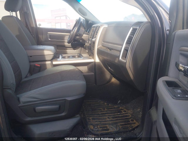 1C6RR7GT0ES378389 RAM 1500 Slt