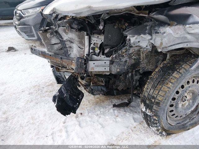 2T3ZFREV0GW238810 Toyota RAV4