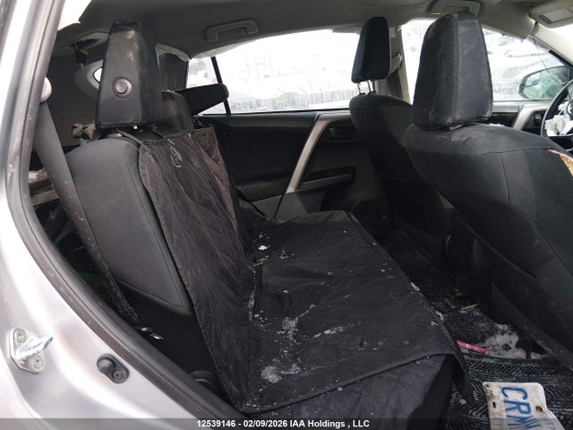 2T3ZFREV0GW238810 Toyota RAV4