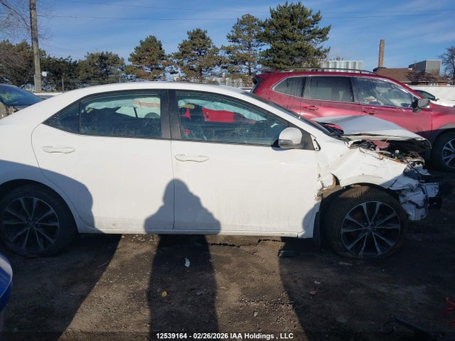 2T1BURHE4HC885922 Toyota COROLLA SE