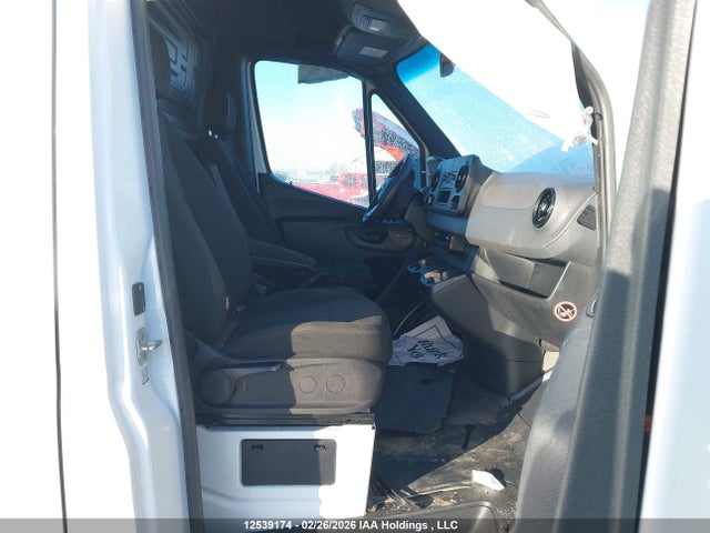W1Y4KCHY9RP656298 Mercedes-Benz Sprinter 2500 High Roof 4-cyl Diesel