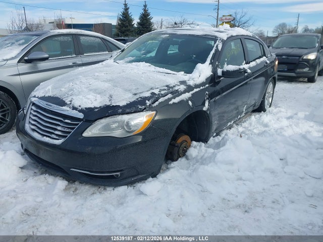 2013 Chrysler 200 Touring მანქანა იყიდება აუქციონზე, vin: 1C3CCBBB6DN758405, აუქციონის ნომერი: 12539187