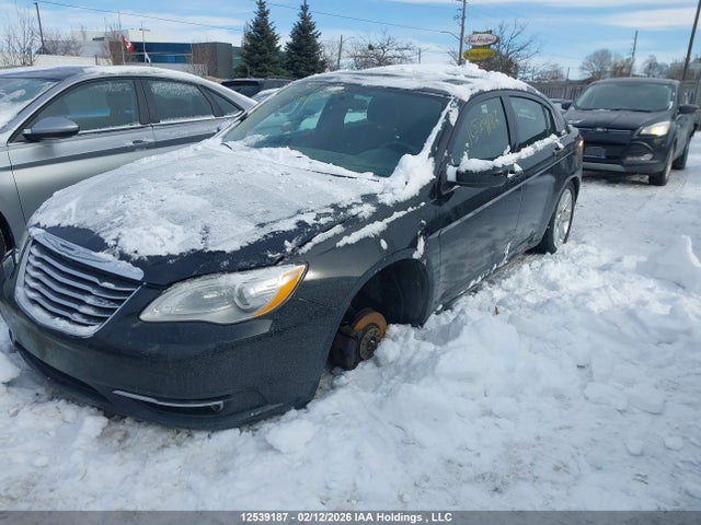 2013 Chrysler 200 Touring მანქანა იყიდება აუქციონზე, vin: 1C3CCBBB6DN758405, აუქციონის ნომერი: 12539187