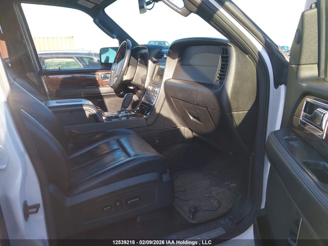5LMJJ2JT6HEL07346 Lincoln Navigator Select