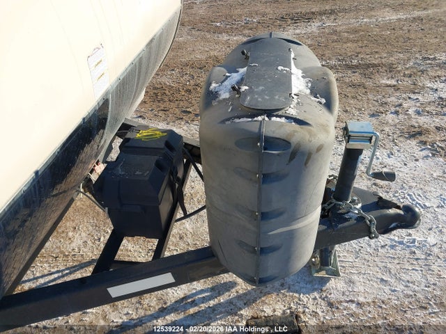 4YDT20225GX425167 Keystone Bullet