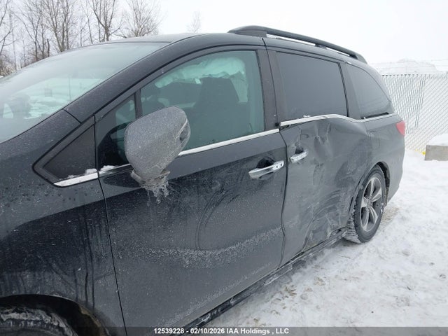5FNRL6H44JB505518 Honda ODYSSEY EX