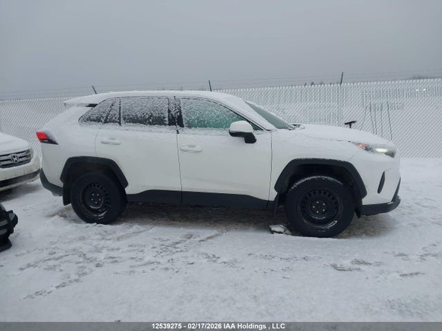 2T3Z1RFV1NC180623 Toyota RAV4 LE