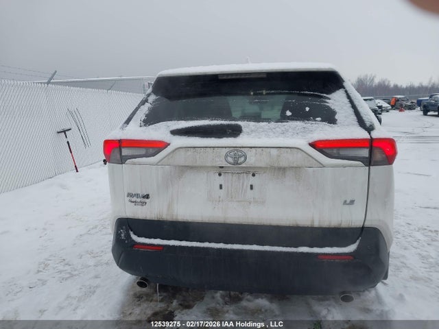 2T3Z1RFV1NC180623 Toyota RAV4 LE