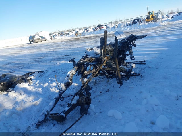 Skidoo Renegade 2018 2BPSUWJG1JV000101 Image 4