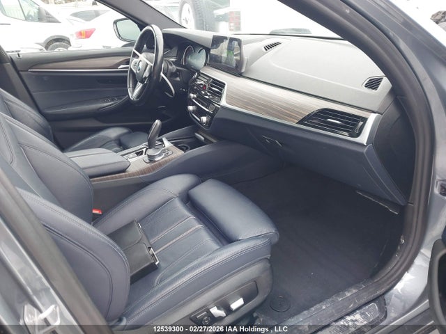 WBAJA7C31HG906223 BMW 530i Xdrive
