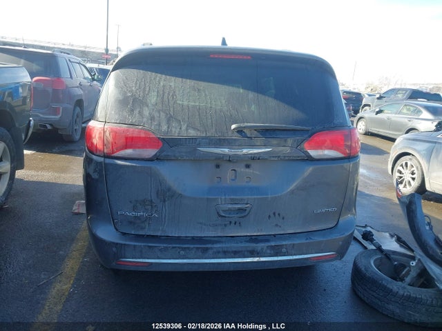 2017 Chrysler Pacifica Limited მანქანა იყიდება აუქციონზე, vin: 2C4RC1GG3HR569904, აუქციონის ნომერი: 12539306