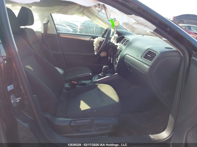 3VWD07AJ8FM275345 Volkswagen JETTA SE