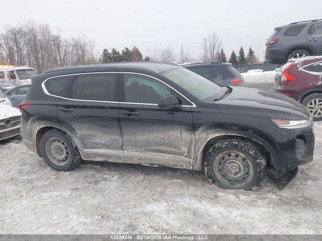 5NMS23ADXLH215847 Hyundai Santa Fe Essential Fwd With Smartsense Package