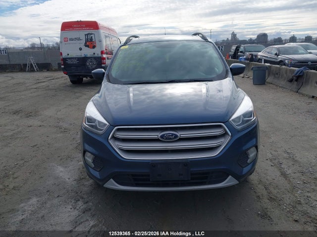 1FMCU9HD7JUC82866 Ford ESCAPE SEL