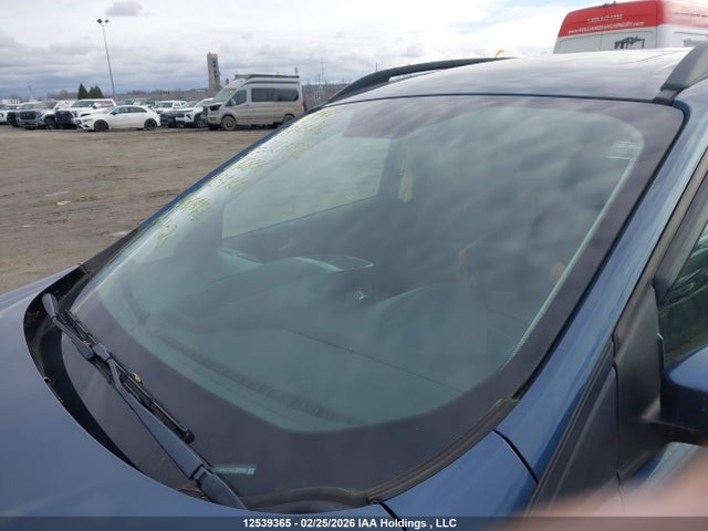 1FMCU9HD7JUC82866 Ford ESCAPE SEL