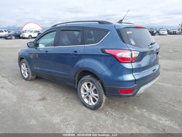 1FMCU9HD7JUC82866 Ford ESCAPE SEL