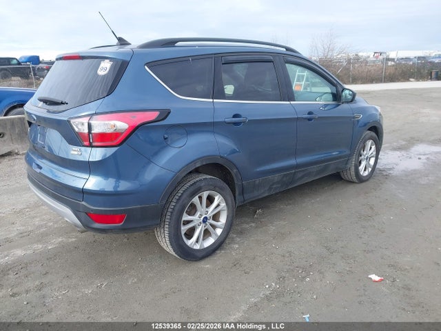 1FMCU9HD7JUC82866 Ford ESCAPE SEL