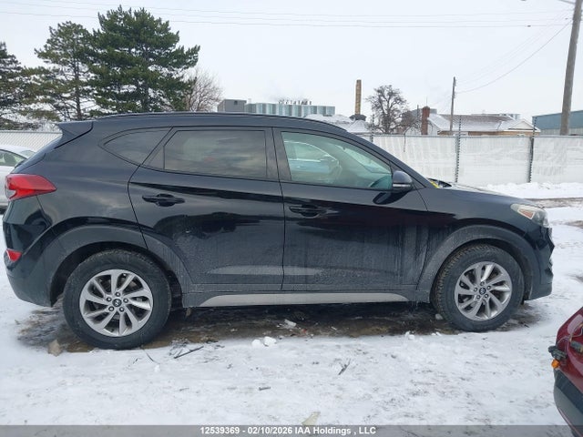 KM8J3CA49HU508966 Hyundai Tucson Limited/sport And Eco/se