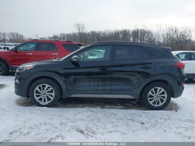 KM8J3CA49HU508966 Hyundai Tucson Limited/sport And Eco/se