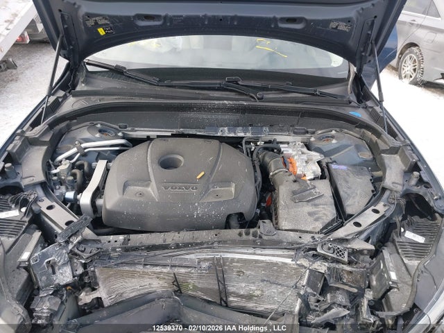 LYVH60DVXPB327963 Volvo Xc60 Core