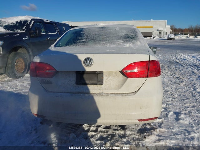 Продаж на аукціоні авто 2014 Volkswagen Jetta 2.0l Trendline+, vin: 3VW2K7AJ1EM231235, номер лоту: 12539388