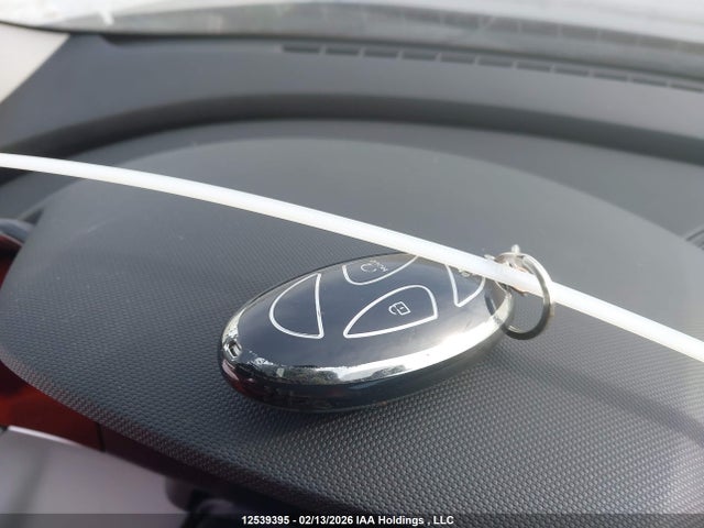KMHLN4DJ9RU111351 Hyundai Elantra Hybrid Luxury W/two-tone Interior