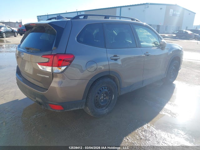 JF2SKEEC4NH490620 Subaru Forester Touring