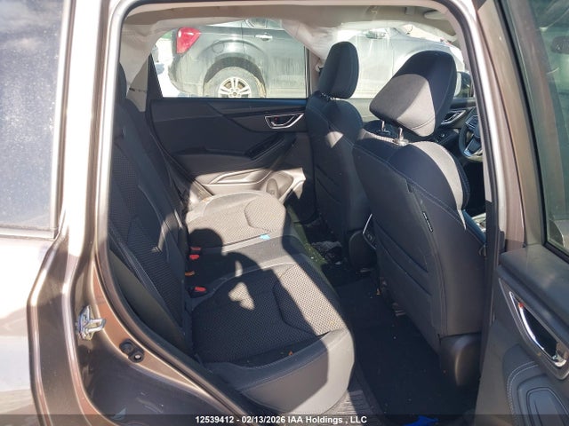 JF2SKEEC4NH490620 Subaru Forester Touring