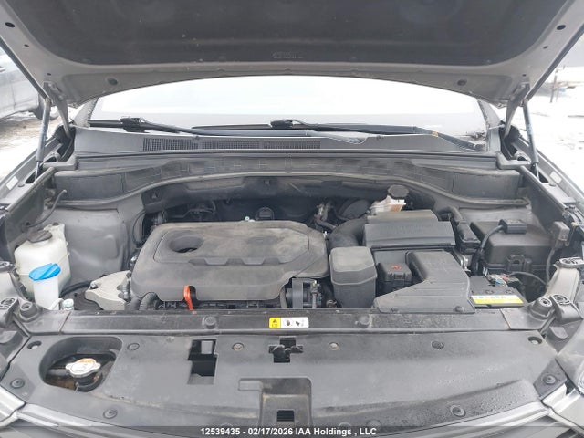 5XYZUDLB5HG472992 Hyundai Santa Fe Sport 2.4 Se