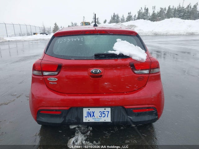 3KPA25AD7ME413947 KIA Rio Lx Premium/lx+