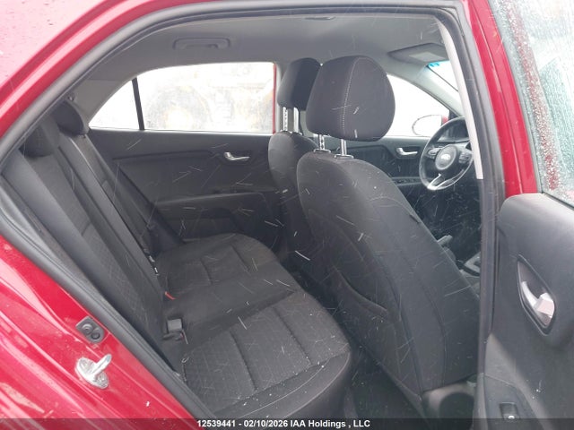 3KPA25AD7ME413947 KIA Rio Lx Premium/lx+