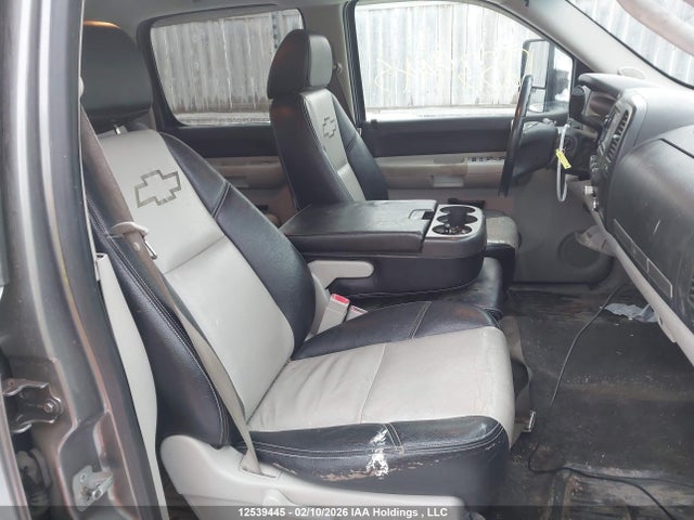 2007 Chevrolet Silverado K1500 Crew Cab მანქანა იყიდება აუქციონზე, vin: 2GCEK13C071696921, აუქციონის ნომერი: 12539445