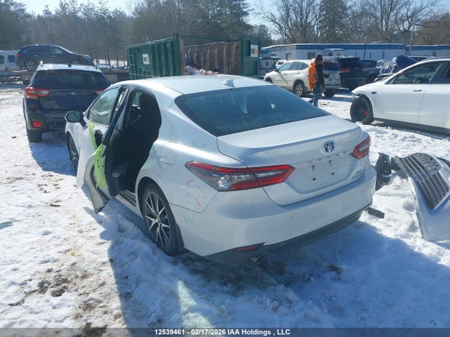 4T1B21HK1NU017660 Toyota Camry Xle/se