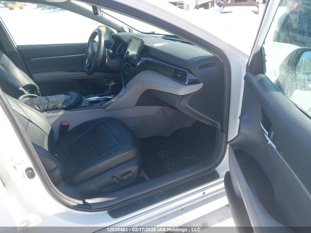 4T1B21HK1NU017660 Toyota Camry Xle/se