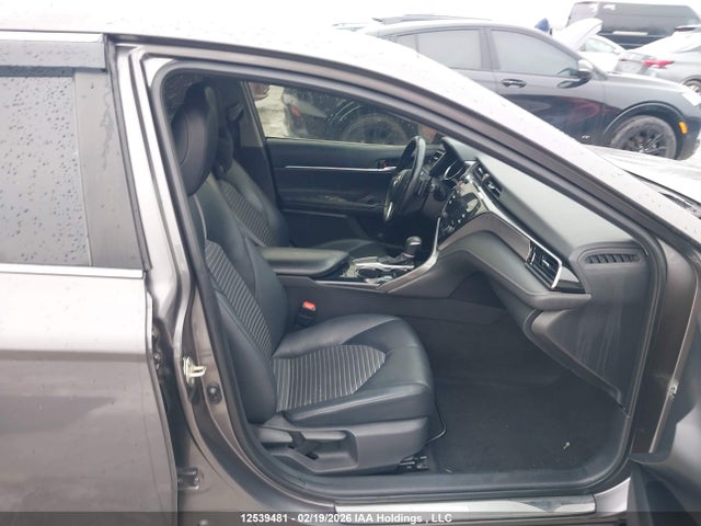 12539481 :رقم المزاد ، 4T1J11AK2LU883972 vin ، 2020 Toyota Camry مزاد بيع