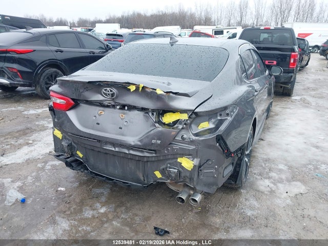 12539481 :رقم المزاد ، 4T1J11AK2LU883972 vin ، 2020 Toyota Camry مزاد بيع