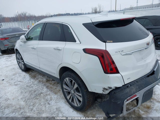 1GYKNFRS8NZ109658 Cadillac Xt5 Premium Luxury