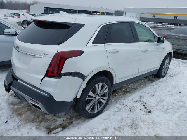 1GYKNFRS8NZ109658 Cadillac Xt5 Premium Luxury