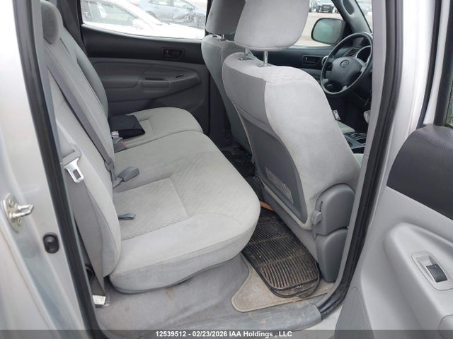 2011 Toyota Tacoma V6 მანქანა იყიდება აუქციონზე, vin: 3TMMU4FN1BM032620, აუქციონის ნომერი: 12539512