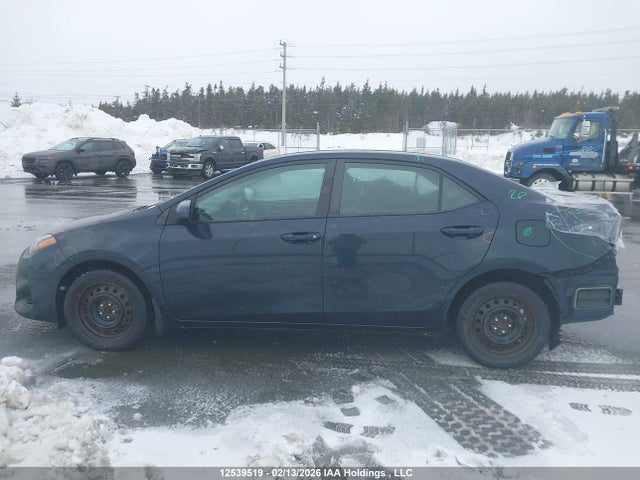 2T1BURHE1JC078876 Toyota COROLLA LE