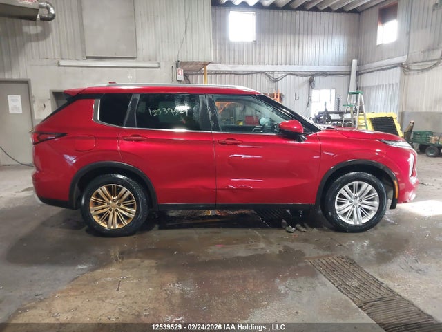 JA4J4UA83NZ620715 Mitsubishi Outlander Se/black Edition