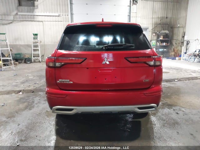 JA4J4UA83NZ620715 Mitsubishi Outlander Se/black Edition