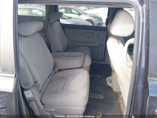 Продаж на аукціоні авто 2015 Kia Sedona Lx, vin: KNDMB5C18F6071546, номер лоту: 12539535