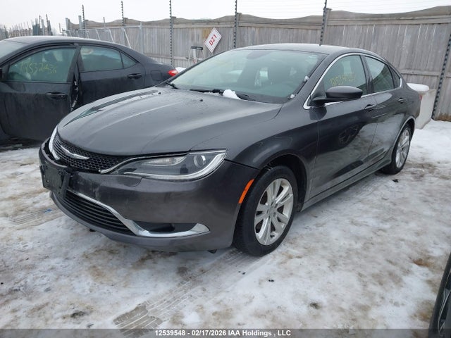 Chrysler 200 Limited 2015 1C3CCCABXFN513178 Image 2