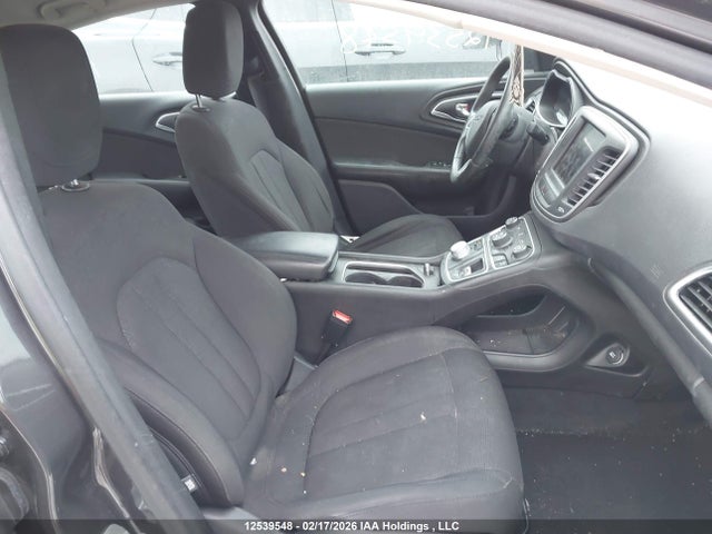 Chrysler 200 Limited 2015 1C3CCCABXFN513178 Image 5