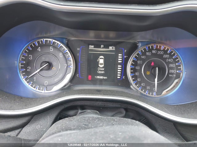 Chrysler 200 Limited 2015 1C3CCCABXFN513178 Image 7