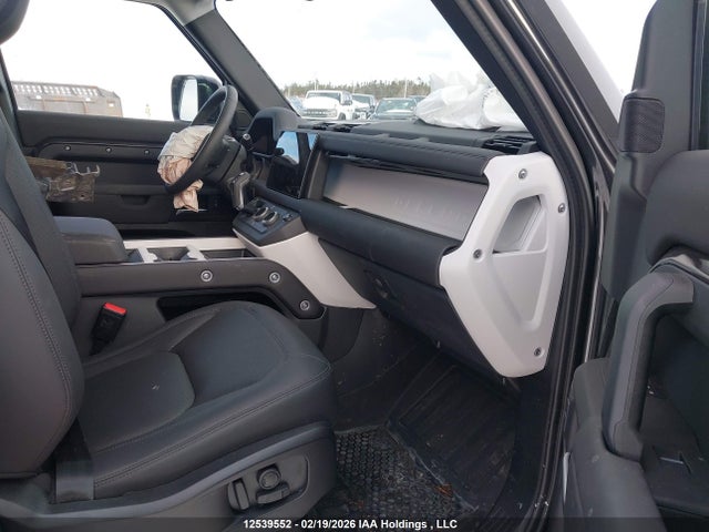 SALEJ7EU5S2433837 Land Rover Defender 110 P400 S