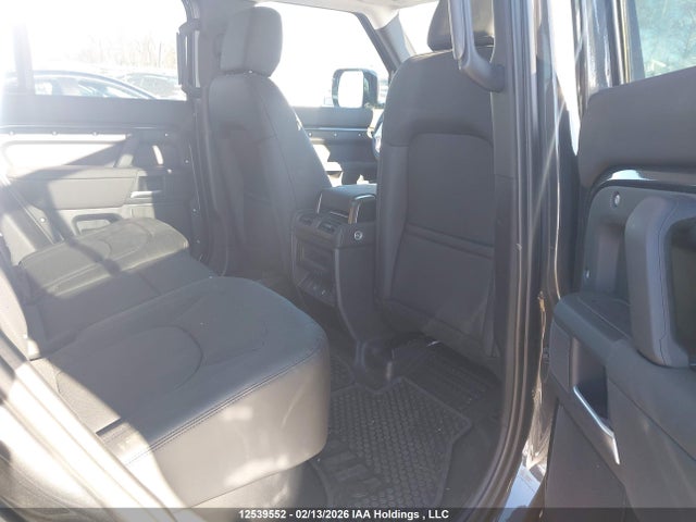 SALEJ7EU5S2433837 Land Rover Defender 110 P400 S