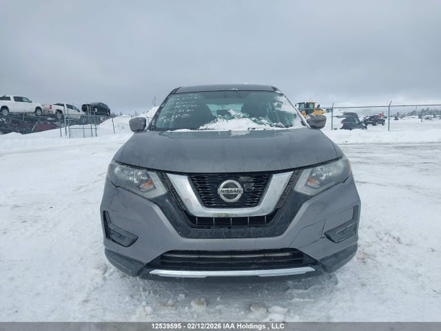 5N1AT2MV9JC703945 Nissan Rogue Sv/sl